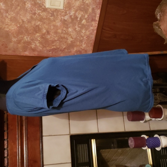 Women's Top Green Size Medium - Picture 2 of 5